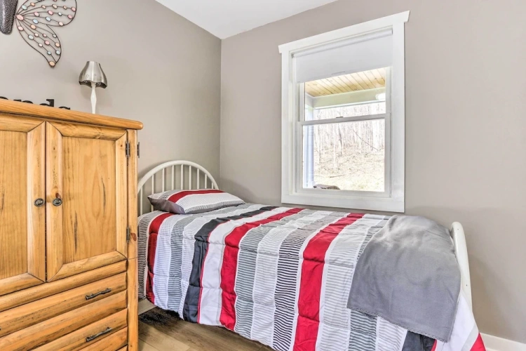 2 Bedrooms Cottage