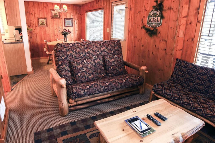 Lazy R Cottages: 8