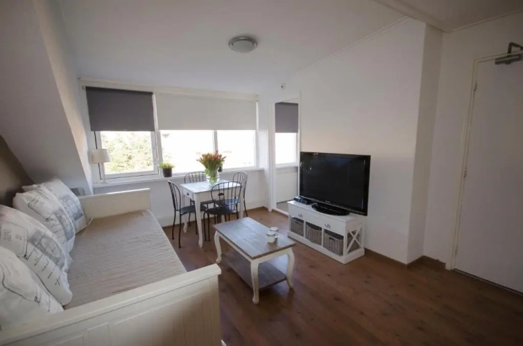 Studio with garden view