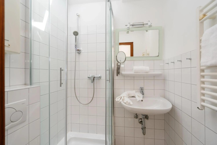 Adrian 1