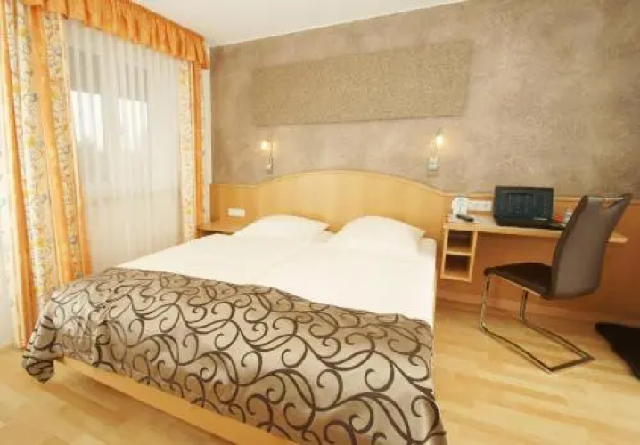 Hotel-Pension Berg Caf