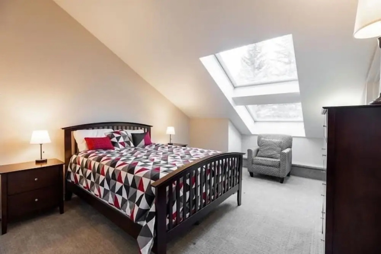 17 Vail Road 3 Bedroom Condo by RedAwning