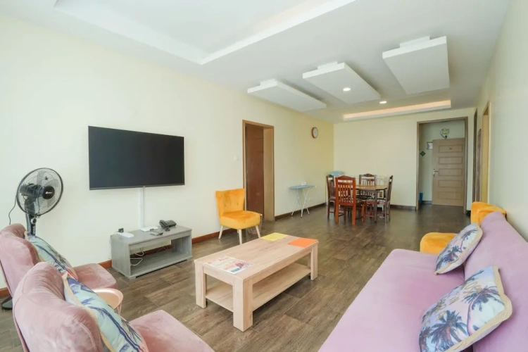 2 Bedrooms Apartment