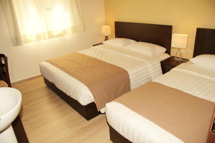 Economy Triple room