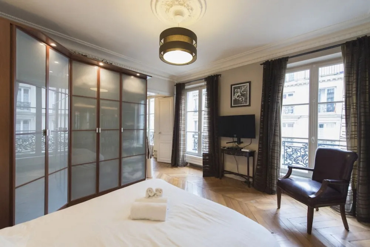 Comfortable near Montmartre
