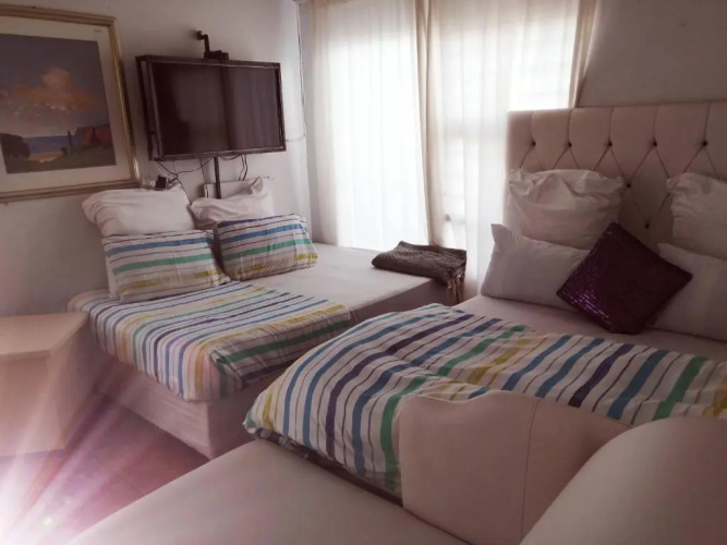 Inams guest House
