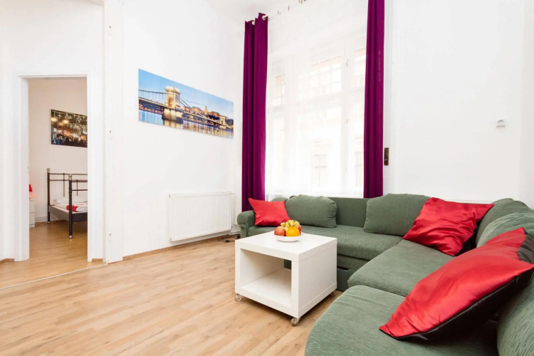 Grand Boulevard Apartments