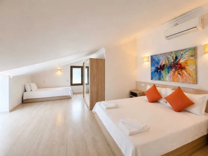 2 Bedrooms Attic Apartment with balcony and with sea view