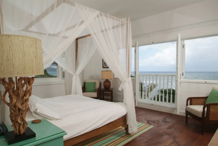 Atlantis Historic Inn