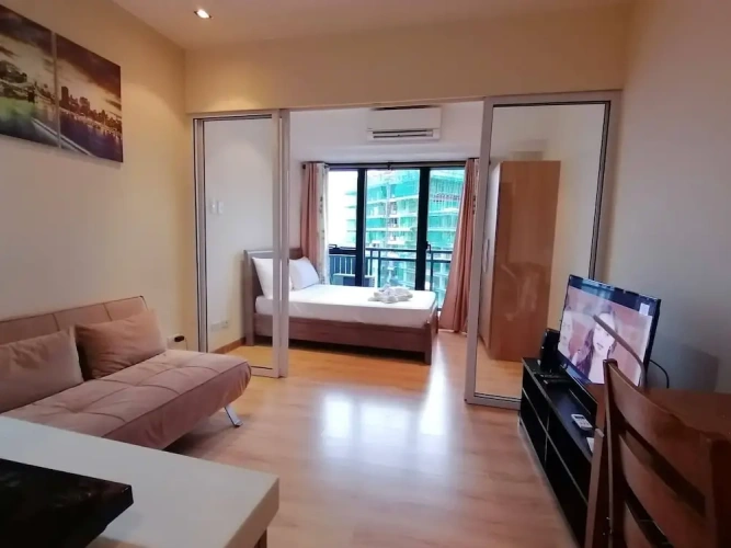 Studio with balcony