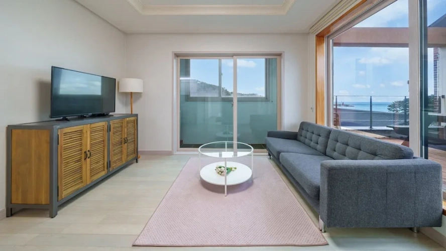 2 Bedrooms Standard room with ocean view