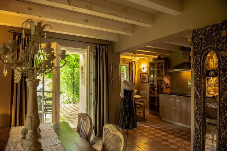 Le B. Cottage
