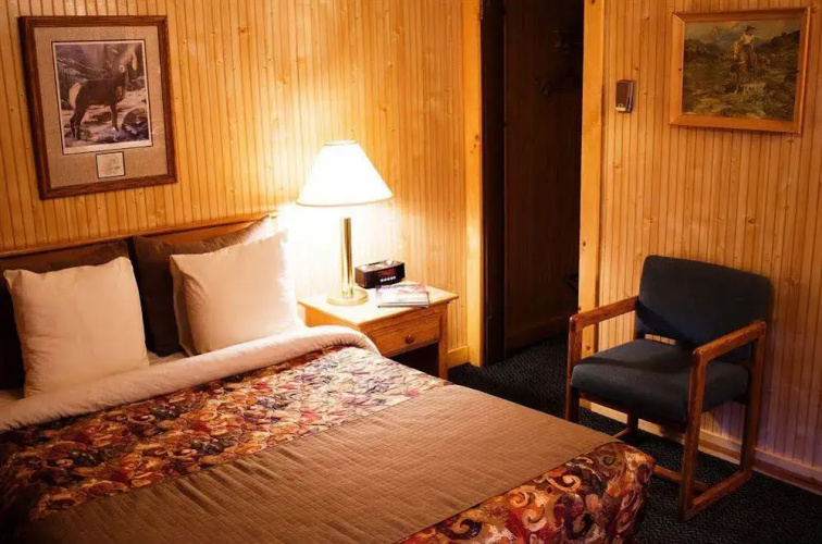 El Rancho Motel