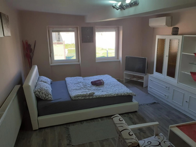 Mega Apartment