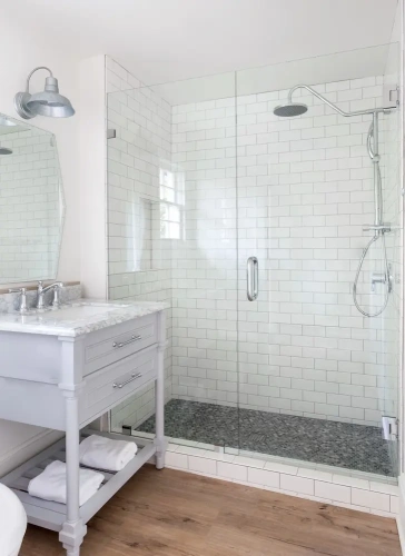 Deluxe Quadruple room with balcony