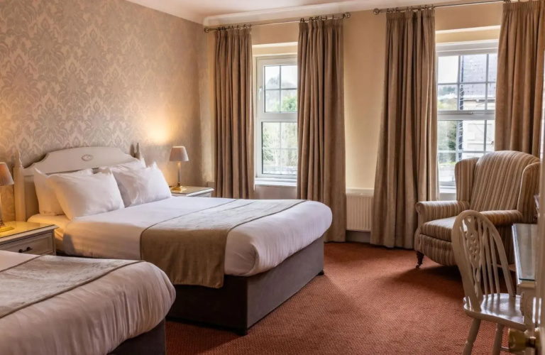 Kee's Hotel