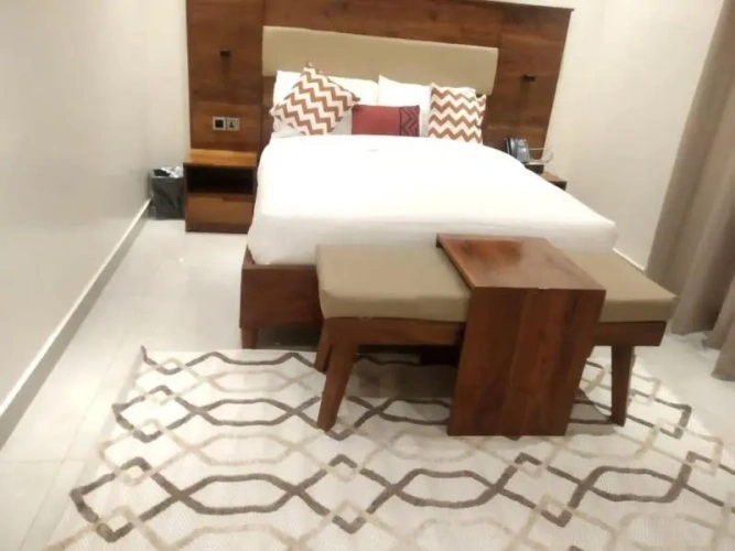 Double Suite with street view