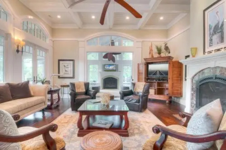 215 Glen Abbey