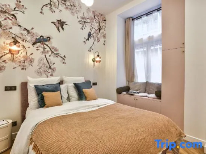 NEW! Eiffel Tour Splendid 2BR apt in Paris