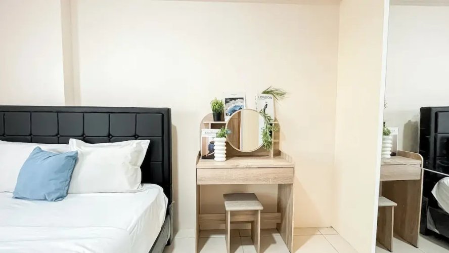 Basic 2Br Apartment At Green Palm Residence