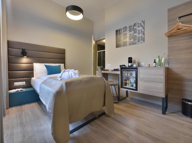 Standard Single room with balcony