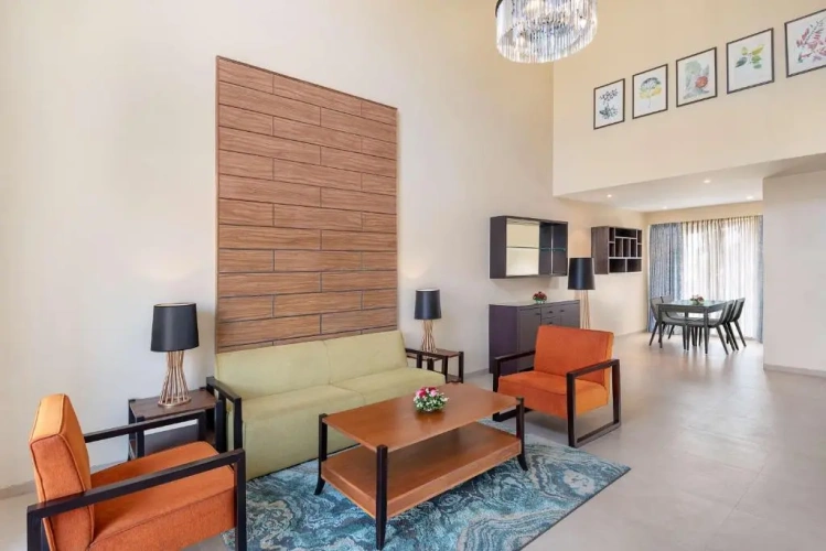 2 Bedrooms Villa
