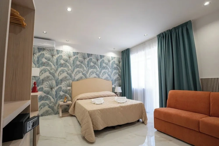 Standard Quadruple Family room with balcony