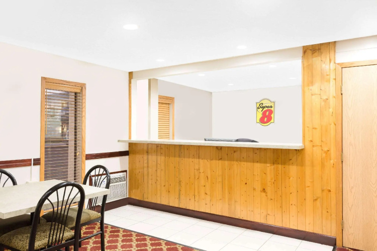Red Roof Inn Ames