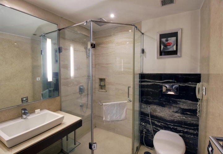 Standard Double room with city view