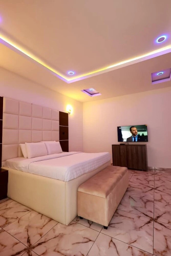 15 Sule Olusesi Rd