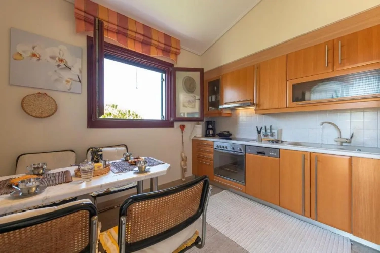 2 Bedrooms Villa