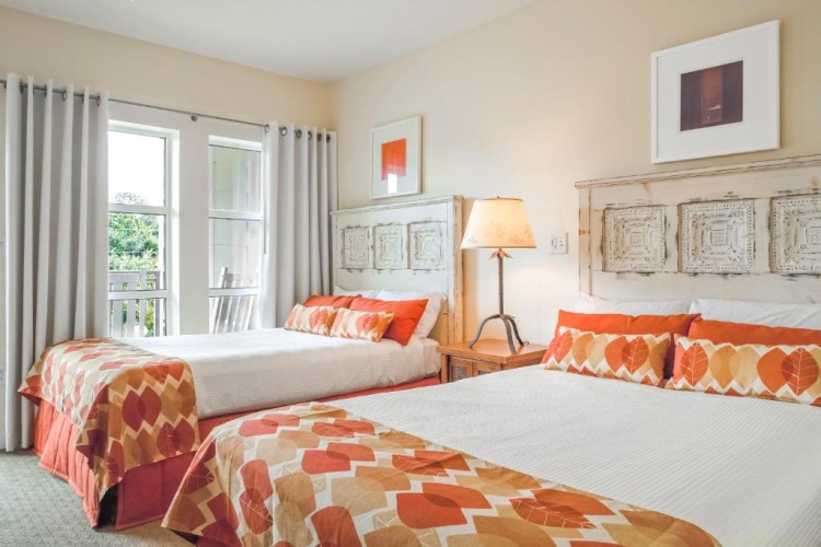 2 Bedrooms Quadruple Suite with balcony
