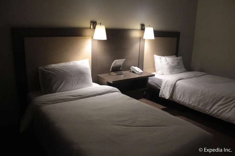 Rivermount Hotel And Resort
