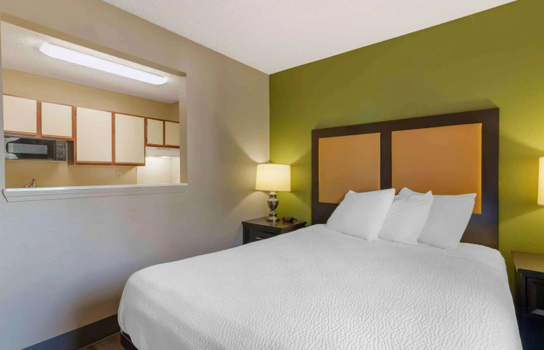 Extended Stay America Suites Tulsa Midtown