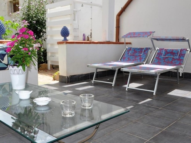 2 Bedrooms Cottage