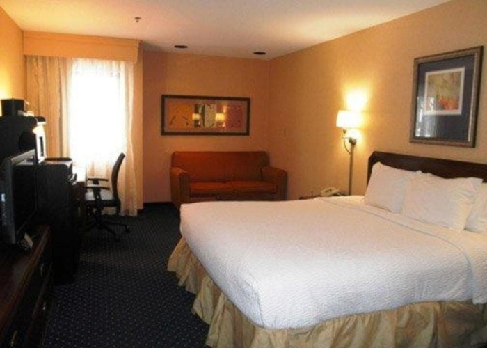 Courtyard By Marriott Valparaiso