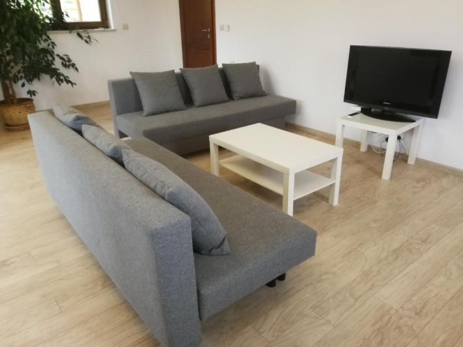 Apartment with garden view