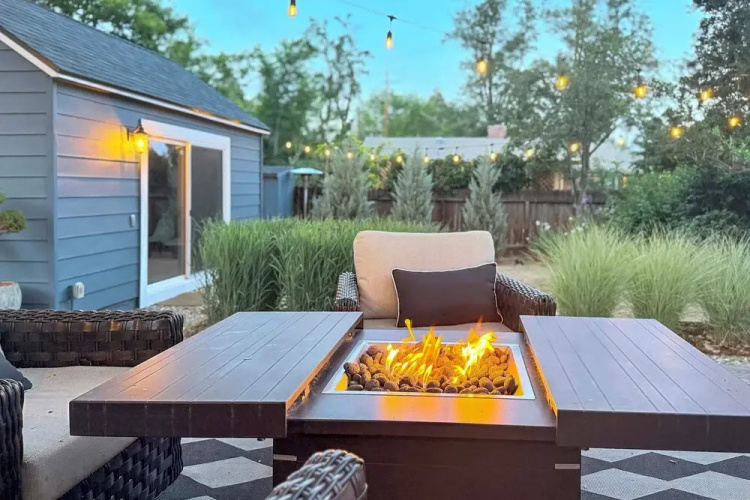 Hot Tub, Fire Pit: Midtown Reno Oasis!
