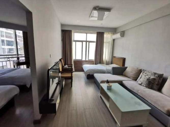 Liangyou Hotel