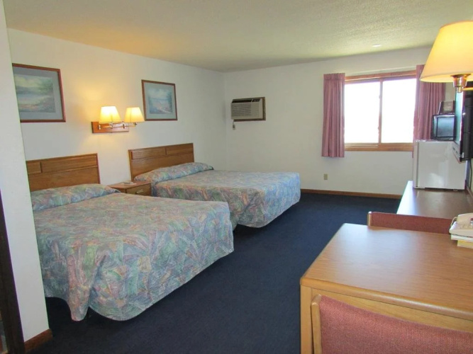 Can Am Inn