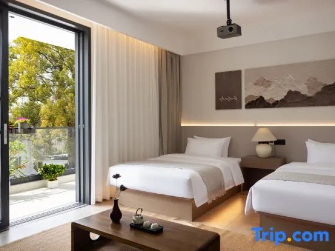 Standard Twin room with balcony and with panoramic view