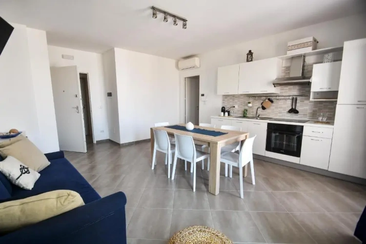 2 Bedrooms Apartment with balcony