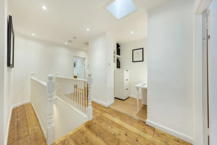 The Spacious Putney Duplex - SCF