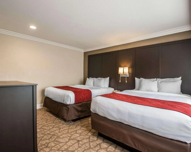Comfort Suites San Clemente Beach