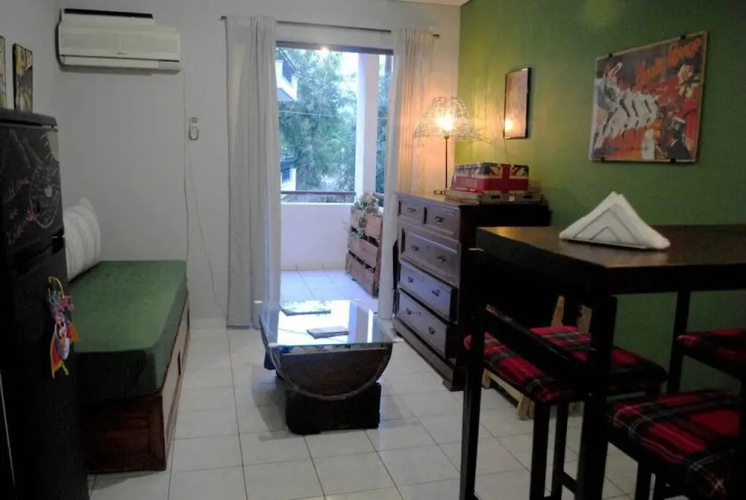 Kalamata s Handmade Apartment