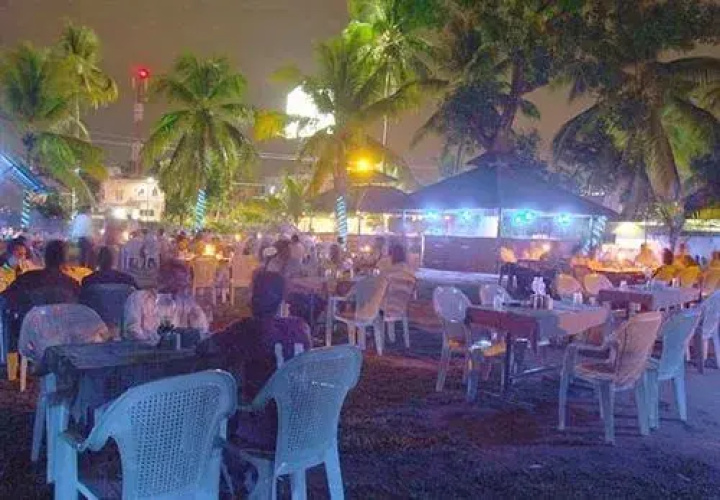 Hotel Highway Garden