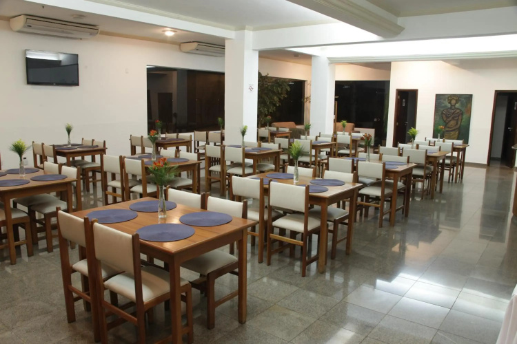 Kehdi Plaza Hotel