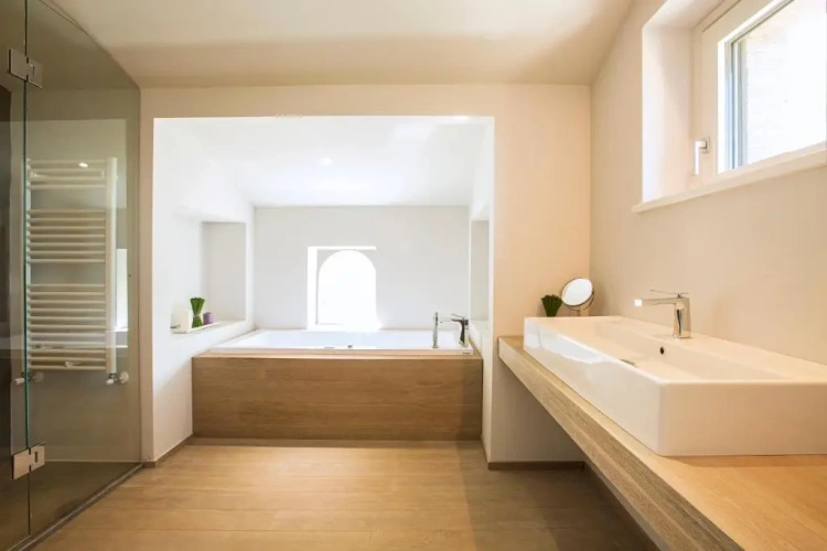 4 Bedrooms Villa