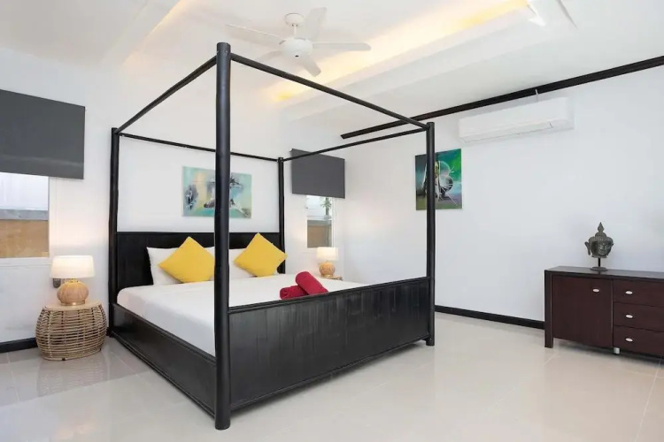 3BR Pool Villa Prima Near NaiHarn Beach