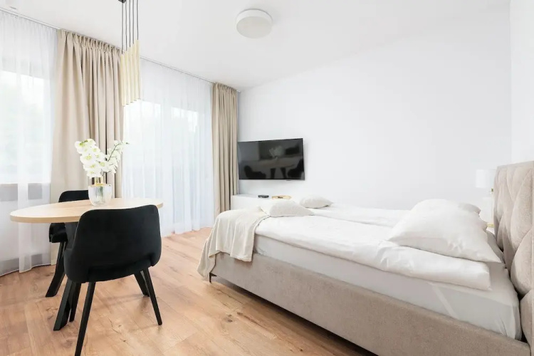 RentPlanet - Studio Źródłowa
